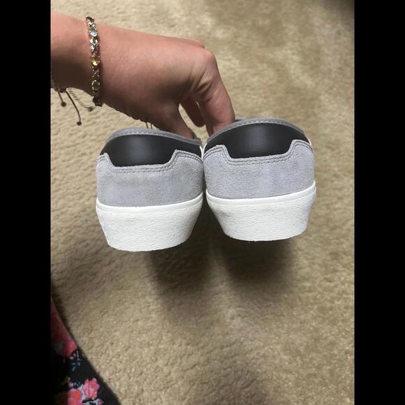 Adidas men shoes unused size 10.5 - Picture 3 of 5